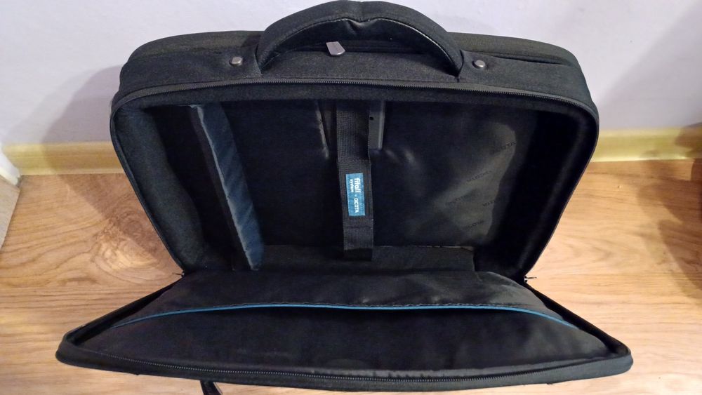 Nowa, markowa uniwersalna torba na laptopa Dicota, od 14" do 17",