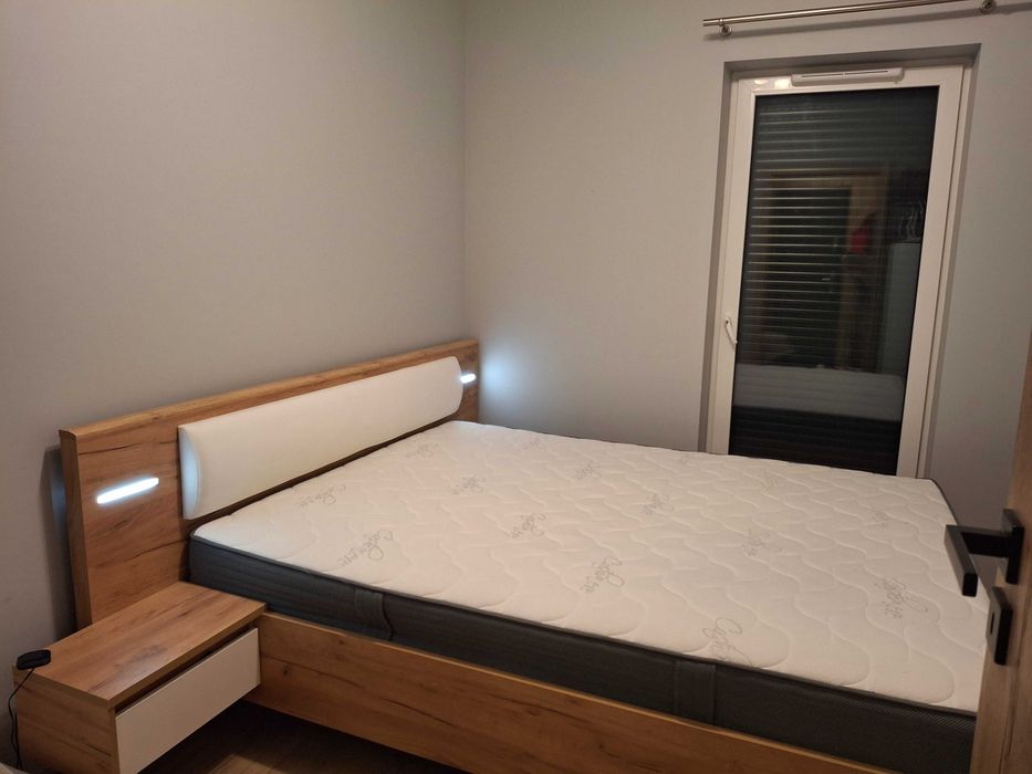 Łóżko 160 x 200 + materac