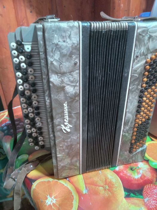 Продам баяни можливий торг