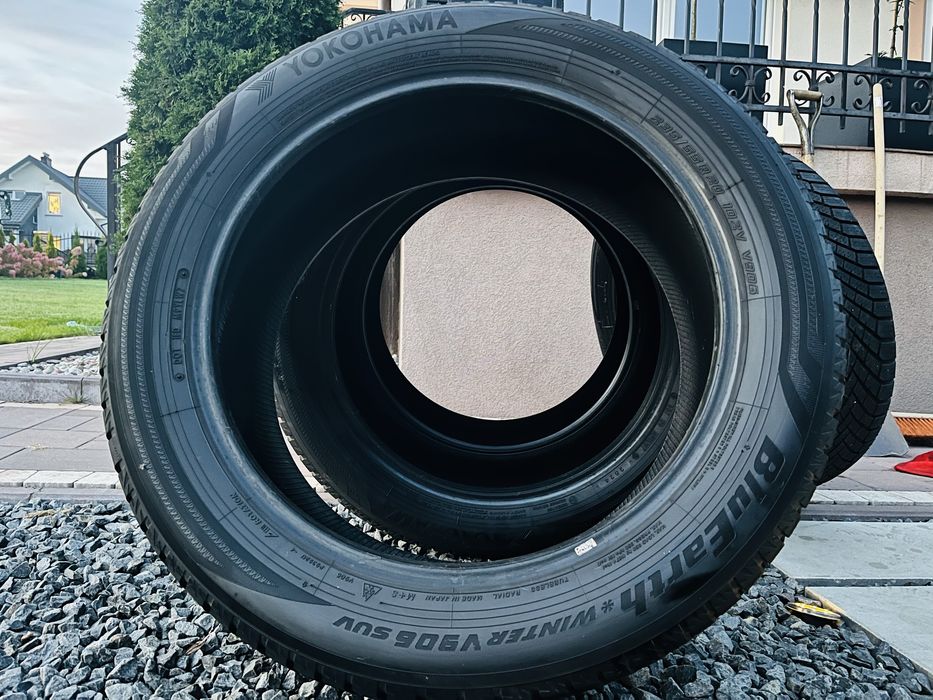 Opony YOKOHAMA  Zimowe 235/55/20 R