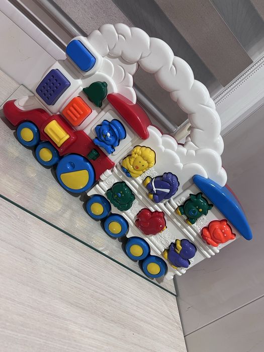 Музичний потяг chicco