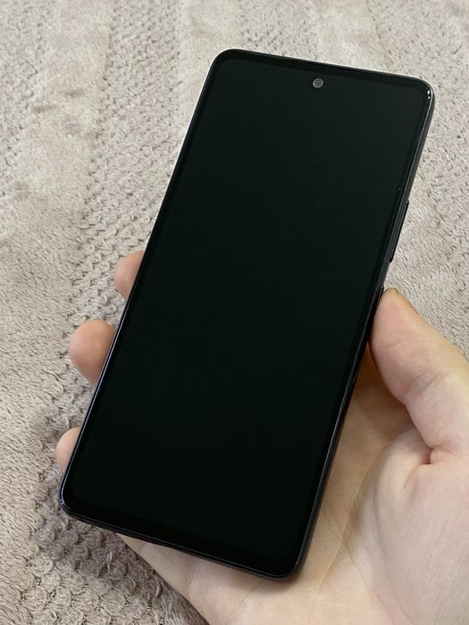 Шустрий Телефон Samsung A53 5g 6/128gb Android 15