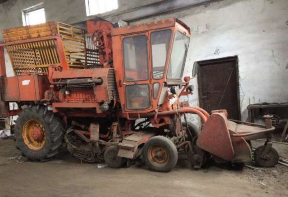 Бурячний комбайн , Бурякозбиральний