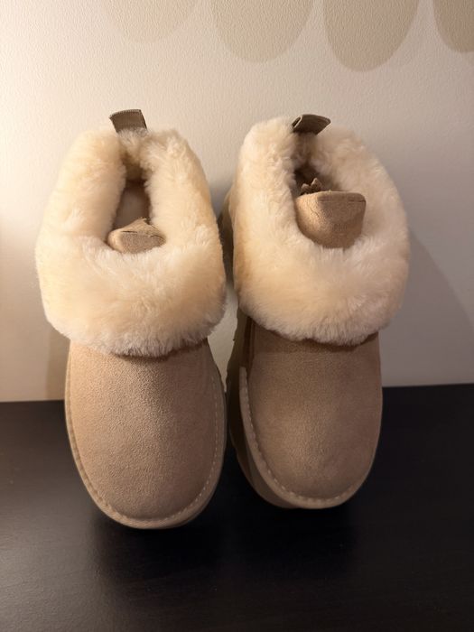 Pantufas Ugg bege