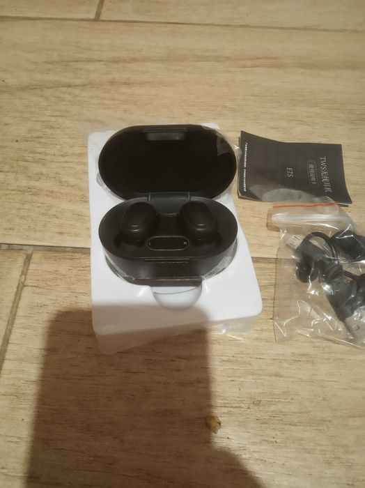 Nowe słuchawki E7S