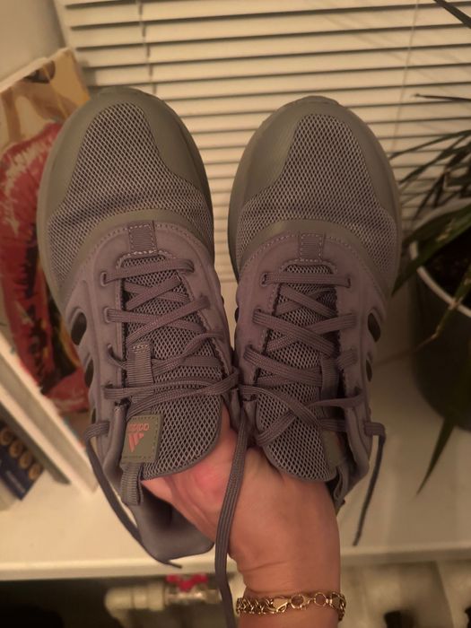 Adidas спортивная обувь