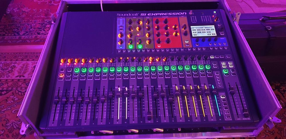 Mikser Soundcraft Si Expression 2 + Case