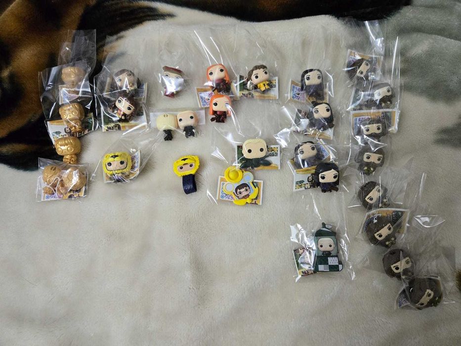 Kinder joy Karry Potter
TROCO OU VENDO POR Funko DC kinder joy