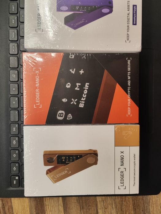 Кріптогаманц Ledger Nano X новий запакований 
Оригинальные, новые, за