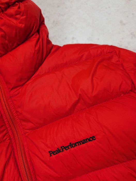 Peak Performance Linnea Liner Jacket puchowa kurtka z kapturem czerwona down jacket puffer M