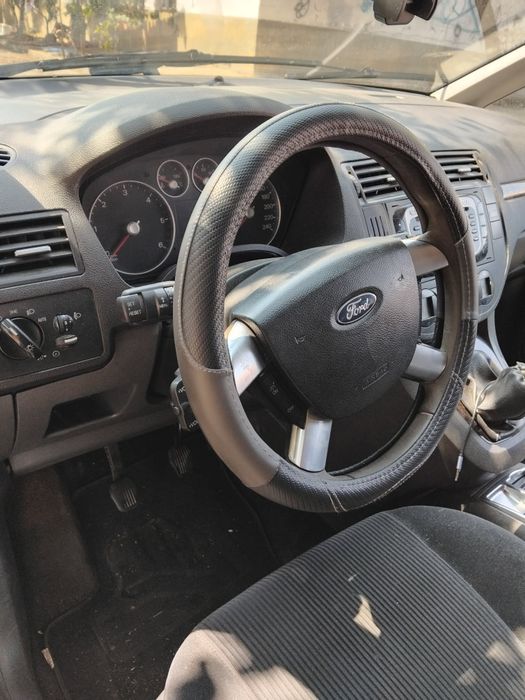 Ford C-Max — fotografia 7