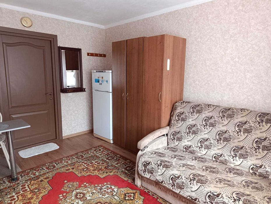 Продам комнату в коммуне  Черемушки, ул. Ак. Филатова / " Инто- Сана "