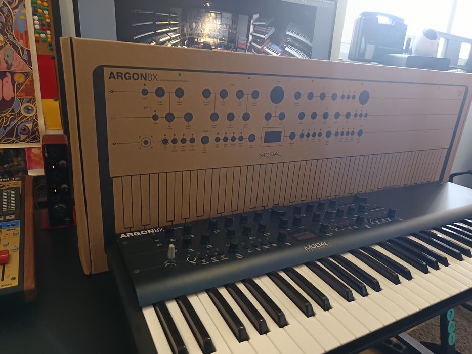 Sintetizador Modal - Argon 8X