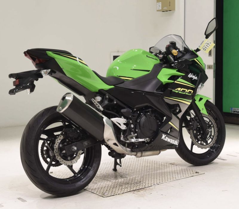 Kawasaki Ninja 400 2023  рік
