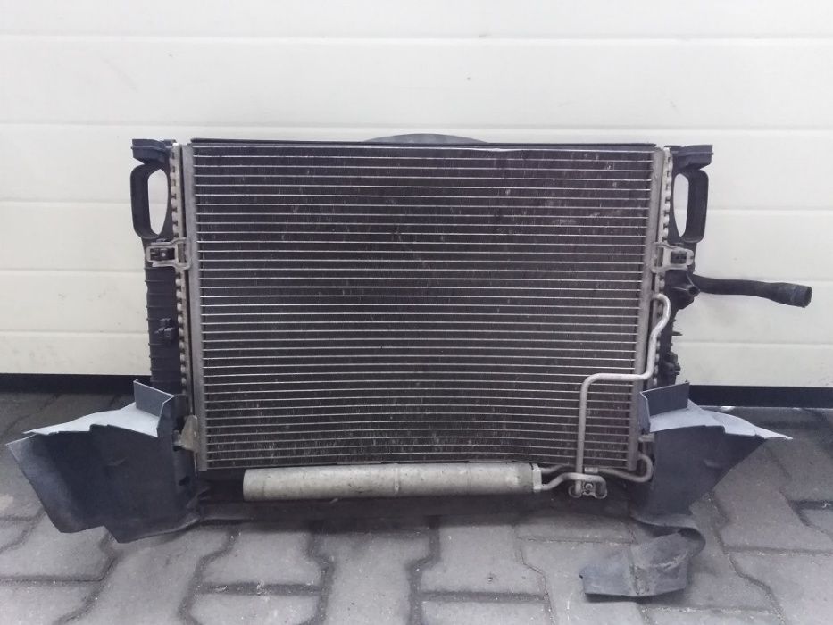 Mercedes W211 E350 272km komplet chłodnic