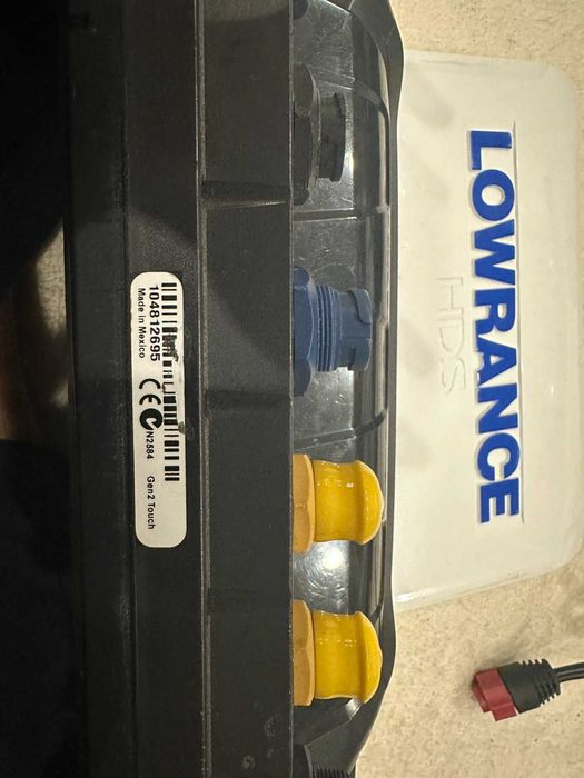 ехолот Lowrance HDS 9
