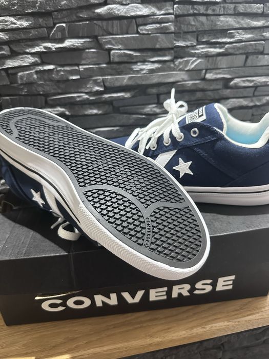 Converse - El Distrito 2.0