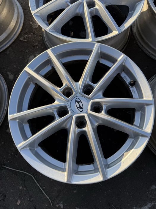 Felgi aluminiowe 5x114,3 16x6,5j et50 Hyundai Kia Mazda itp