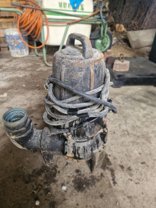 Bomba de água submersível