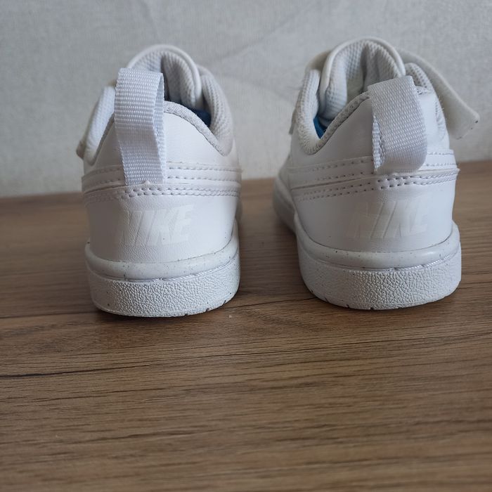 Кросівки кеди білі від Nike 28