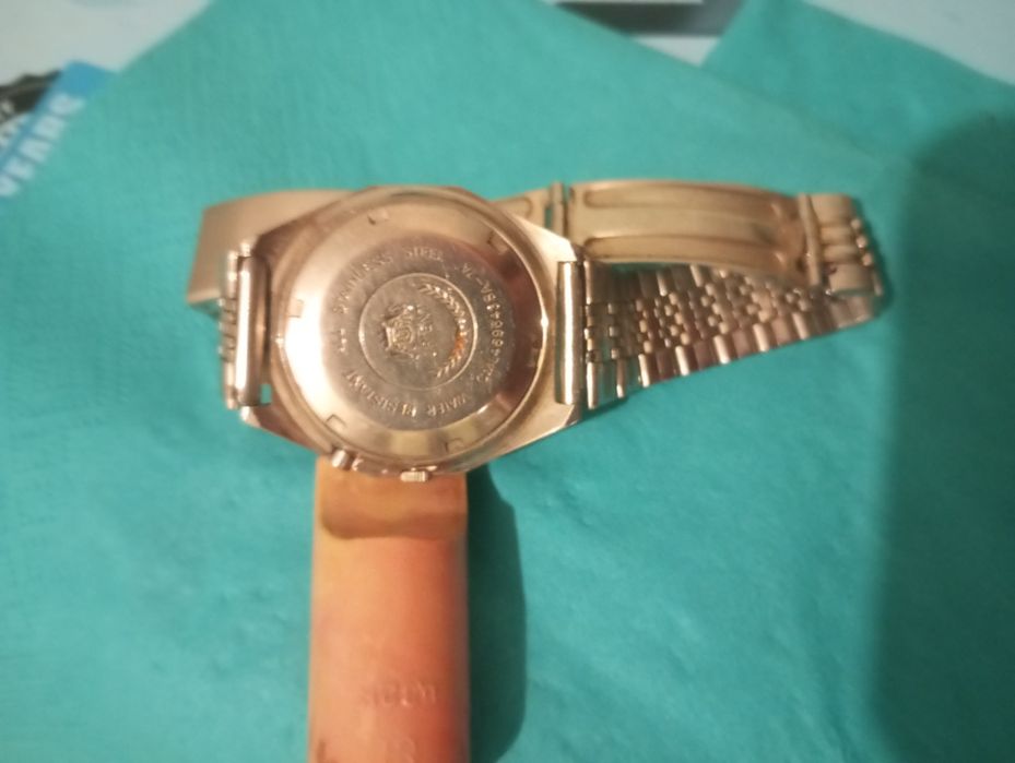 Годинник   "Орієнт" японського виробництва.  Любителям. 80 ті роки.