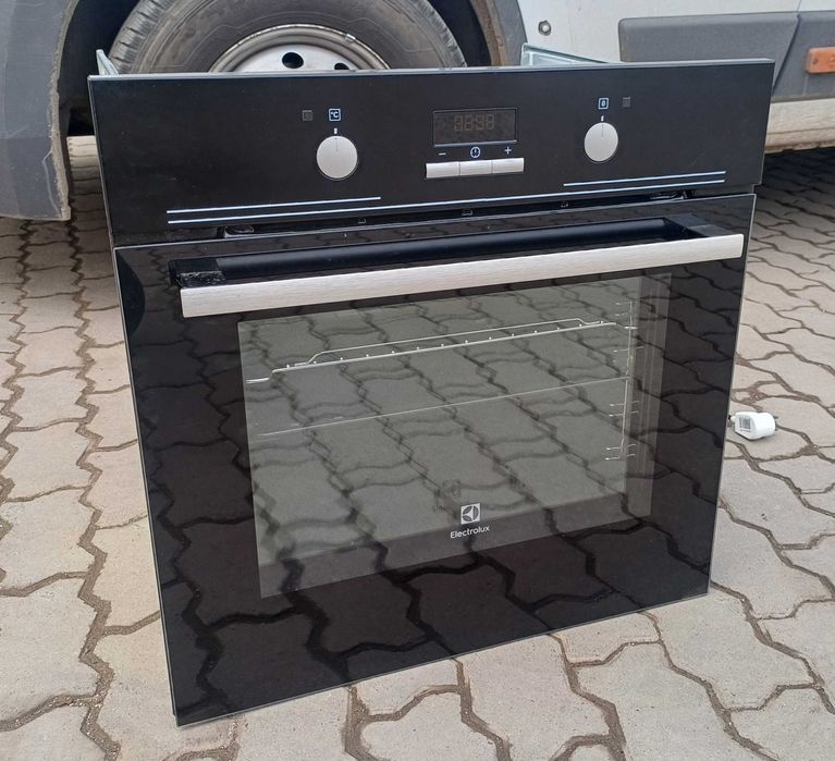 Духовка електрична вбудована Електролюкс Electrolux EZB3430AOK чорна