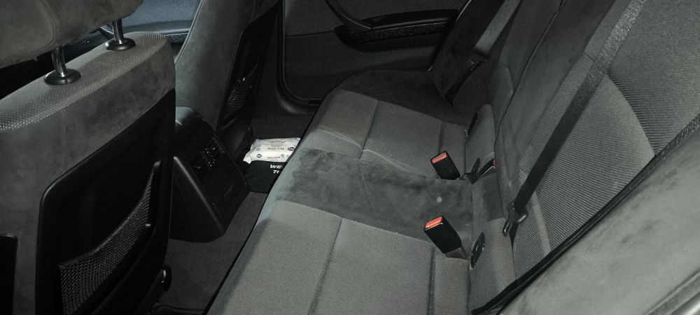 BMW 320d E90 Sedan Pack M 2008 foto 3