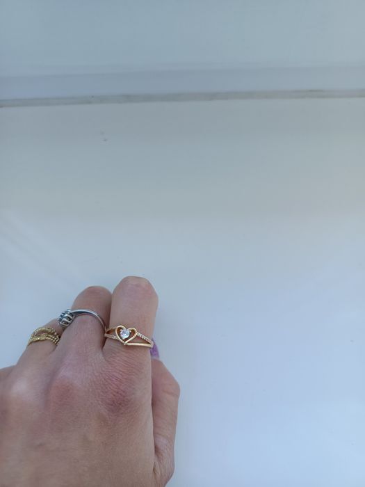 Pierścionek ozdobny