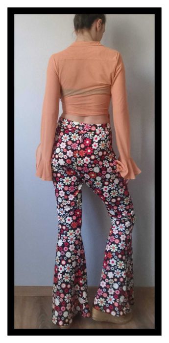 Spodnie dzwony lata 70. (S/M) #flowerpower #kwiatowywzór #impreza