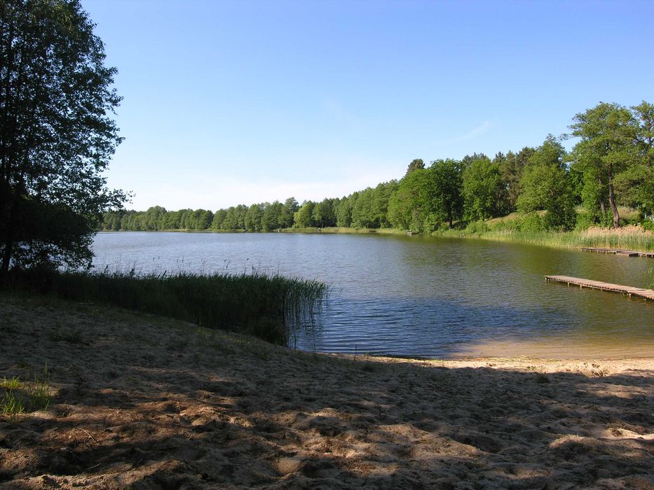 Dom z basenem letniskowy na wakacje Domek nad jeziorem  Santoczno