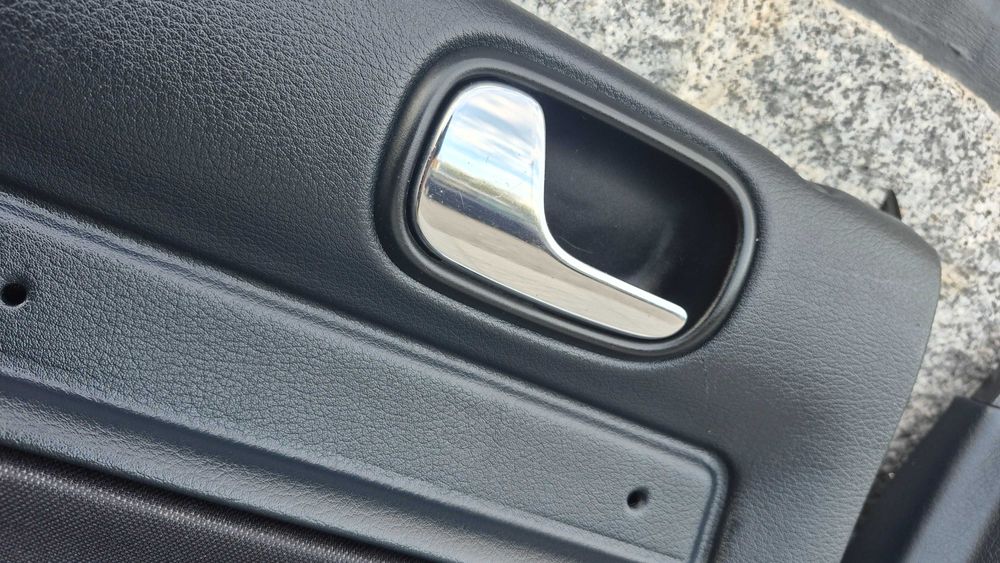 AUDI A4 B5(8D)-Quartelas/Forras Portas traseiras PRETAS ESTOFADAS NOVO
