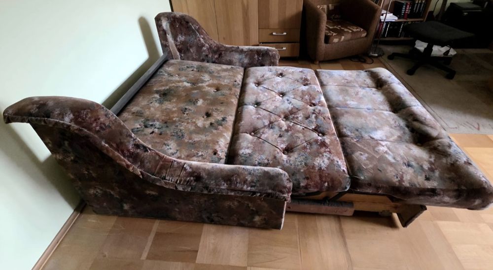 Kanapa dwuosobowa rozkładana