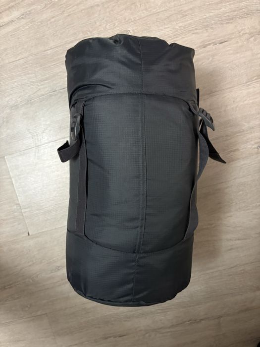 Продам спальник новий