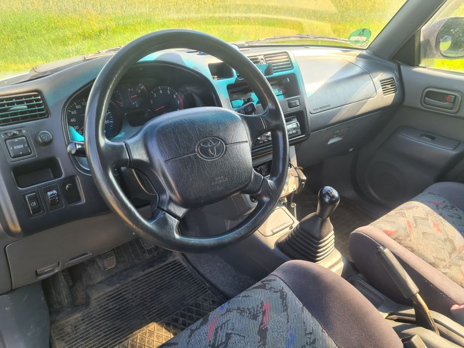 Toyota rav4 1 generacji