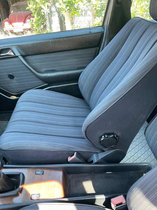 Mercedes W124 300D