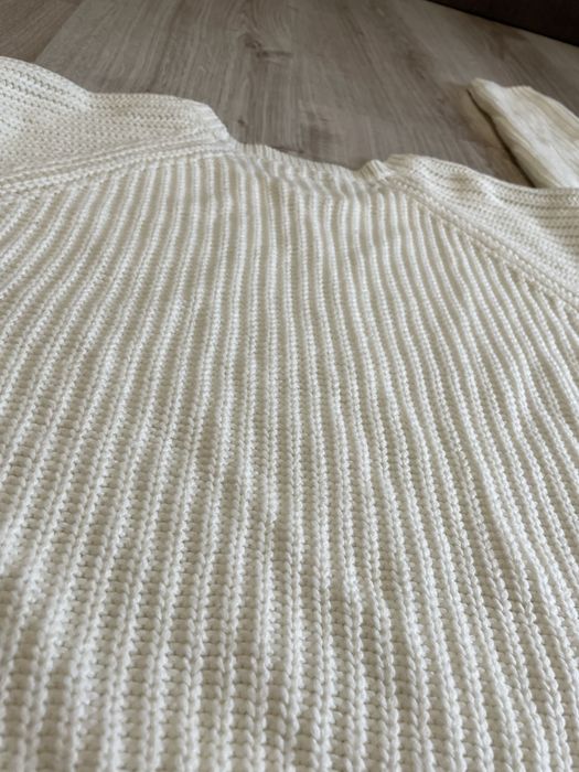 sweter damski biały