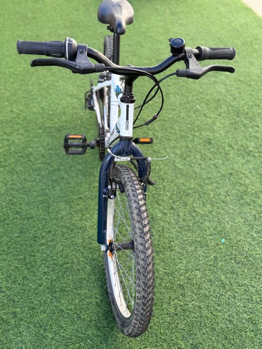 Bicicleta de criança como nova