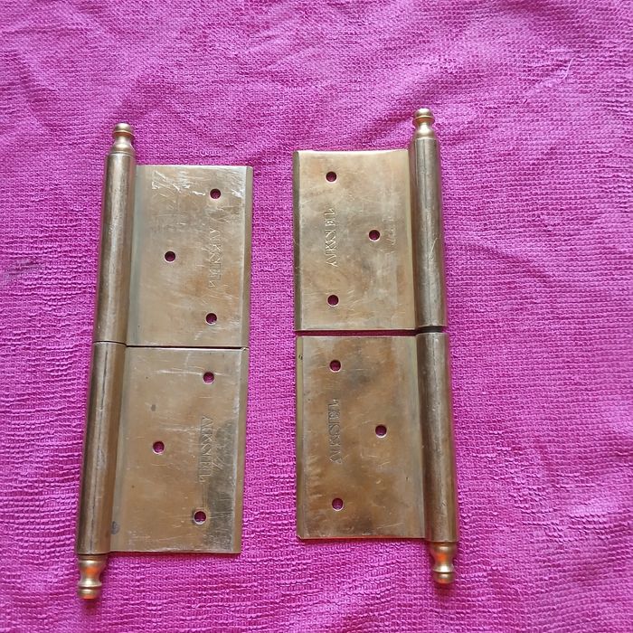 Продам дверні замки,навісний замок,латунні дверні ручки і петлі Ozcanl