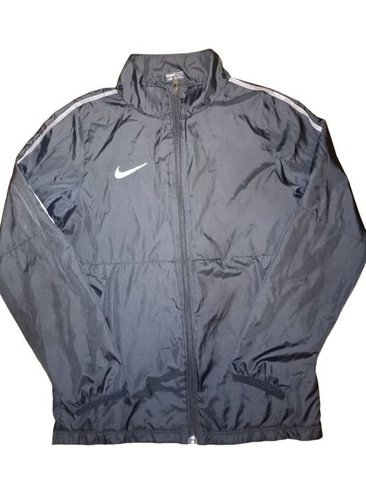 Вітровка Nike чорна