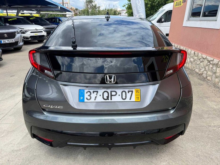 Honda Civic 1.8 i-VTEC Elegance GPL