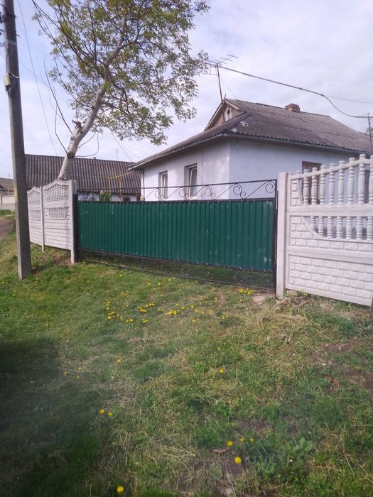 Продається житловий будинок