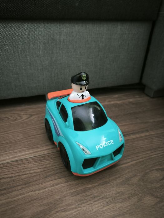 Auto z napedem dla malucha