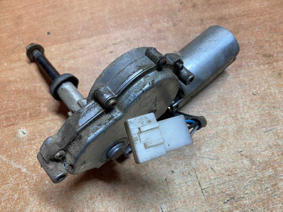 Задній моторчик дворніка Рено Лагуна універсал 1999 рік