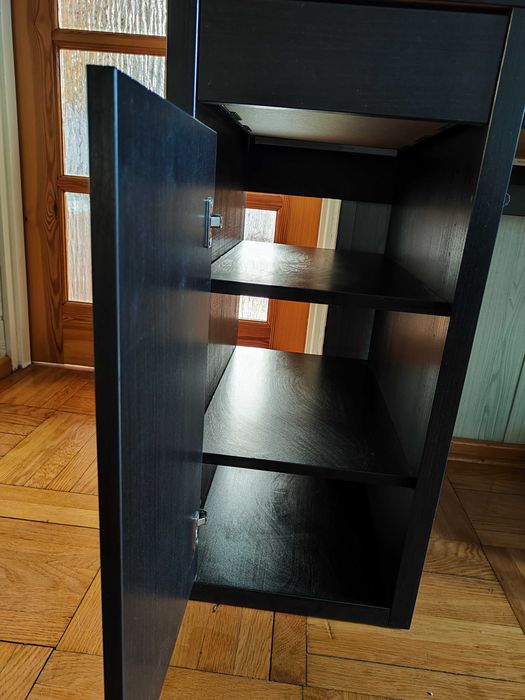 Biurko IKEA Micke czarne 105×50 cm – solidne, do pracy/nauki