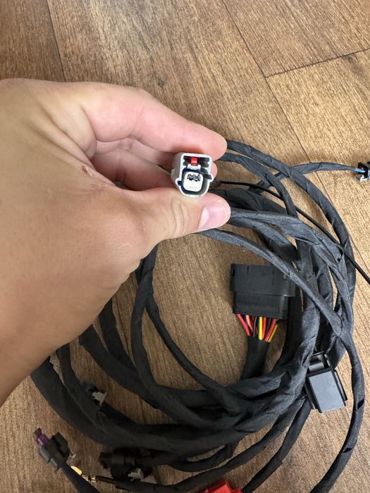 Ford Mustang Mach-E  проводка переднього бампера