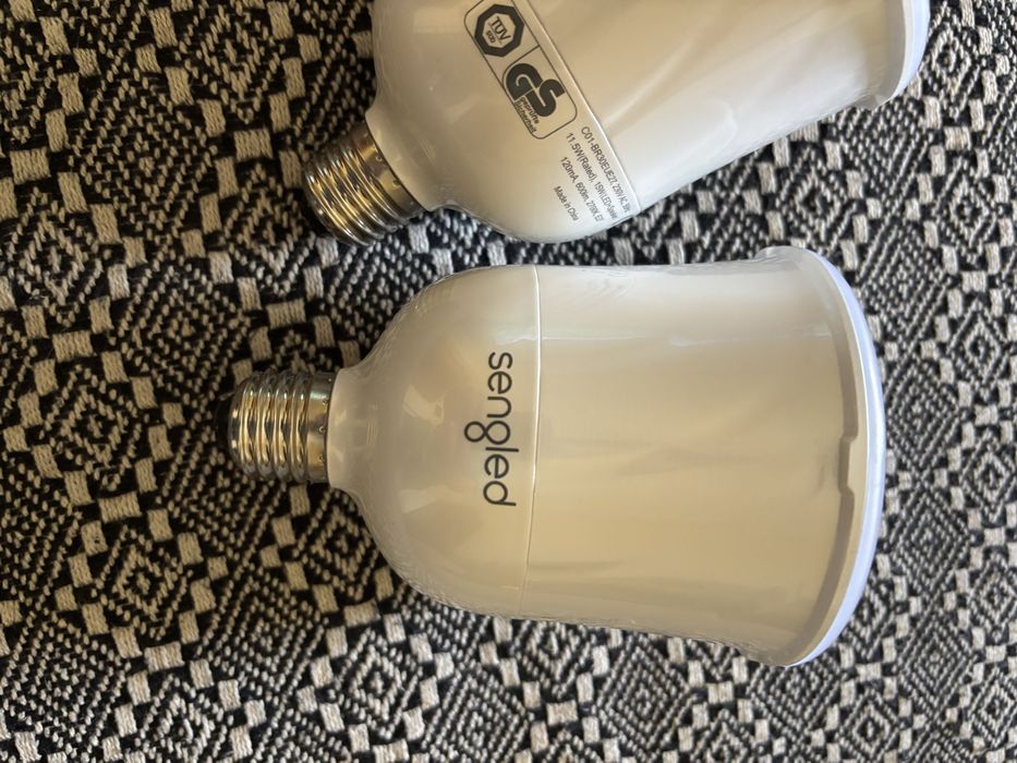 Collunas/lampadas JBL Sengled