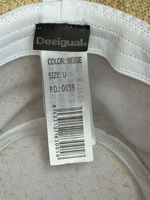 Kapelusz Desigual