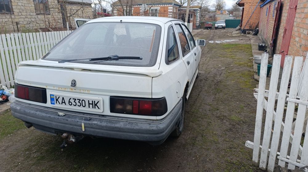 Форд сієрра 15 000
