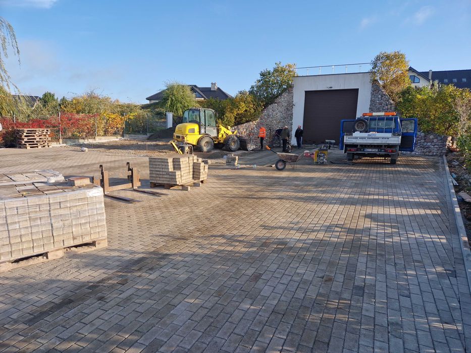 Brukarstwo, układanie kostki brukowej,budowa dróg