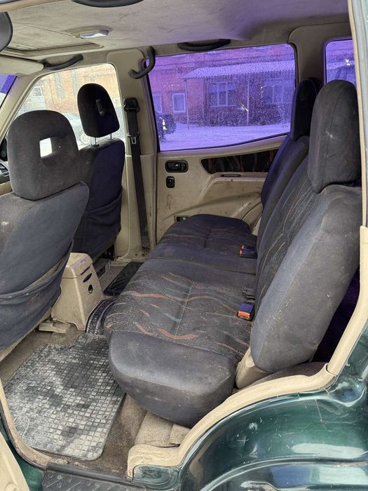 Nissan Terrano 2001рік 2,7дизель повний привід 4х4